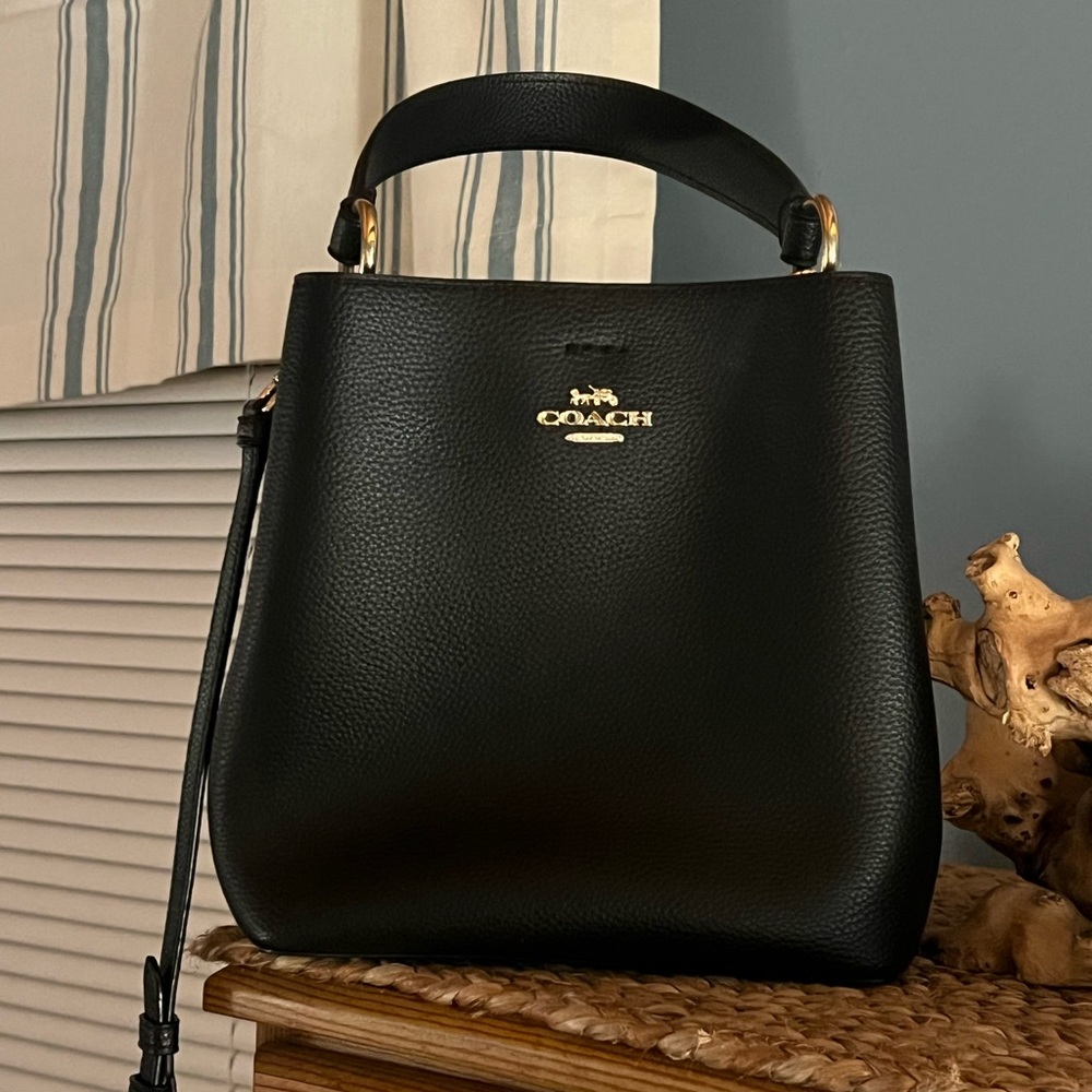 Coach Mollie 2 bucket bag with  matching wallet